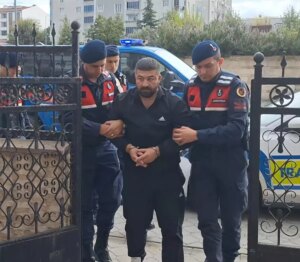 bafrada ailevi tartisma sonrasi cinayet supheli teslim oldu InMqXkQF.jpg