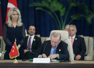 cumhurbaskani erdogan sarm el seyh anlasmasi imza torenine katildi pf3BpUNX.jpg