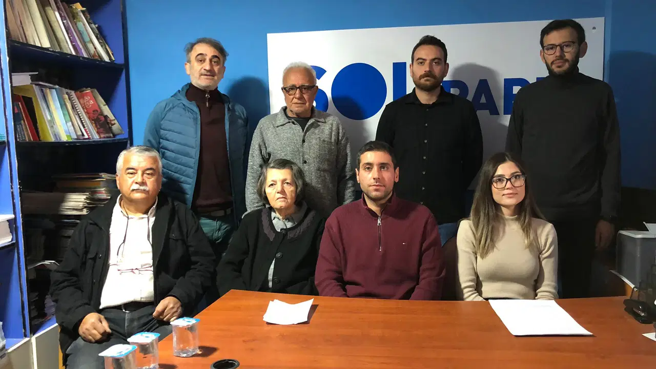 sol parti eskisehirden cagri beylikovayi emperyalistlere teslim etmeyecegiz HyrkXFku.jpg