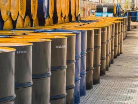 abdnin petrol sondaj kulesi sayisi azaldi R6aK2Fws.jpg