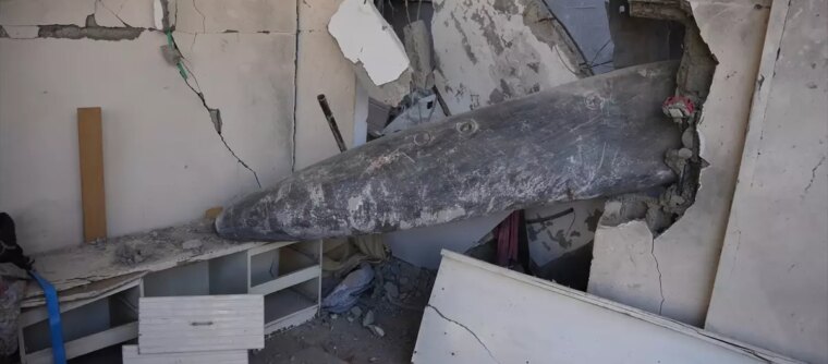 gazzede tehlikeli bombayla yasamak Vjln8uNc.jpg