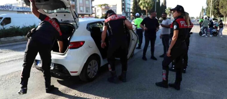 izmirde bir haftada 718 aranan sahis yakalandi 9pZAeplM.jpg