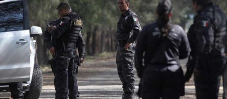 meksikada kartel ve polis catisti 13 olu JXtv7BTW.jpg