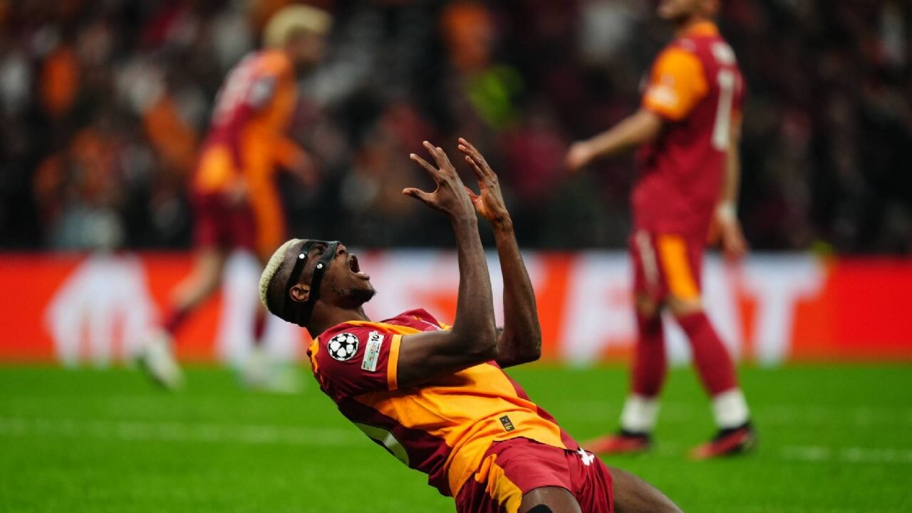 osimhen uefaya konustu cok fakir bir aileden geldim zt7O6Owc.webp