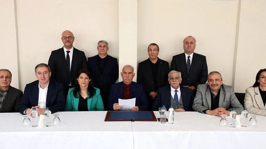 Son dakika dem parti ocalan ile gorusmek icin yola cikti w3rSBtHW